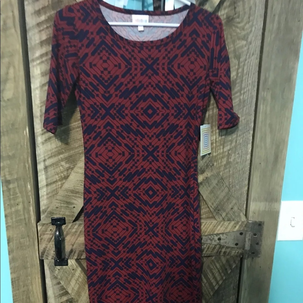 LuLaRoe Red and Navy Blue Geometric Julia Size XXS